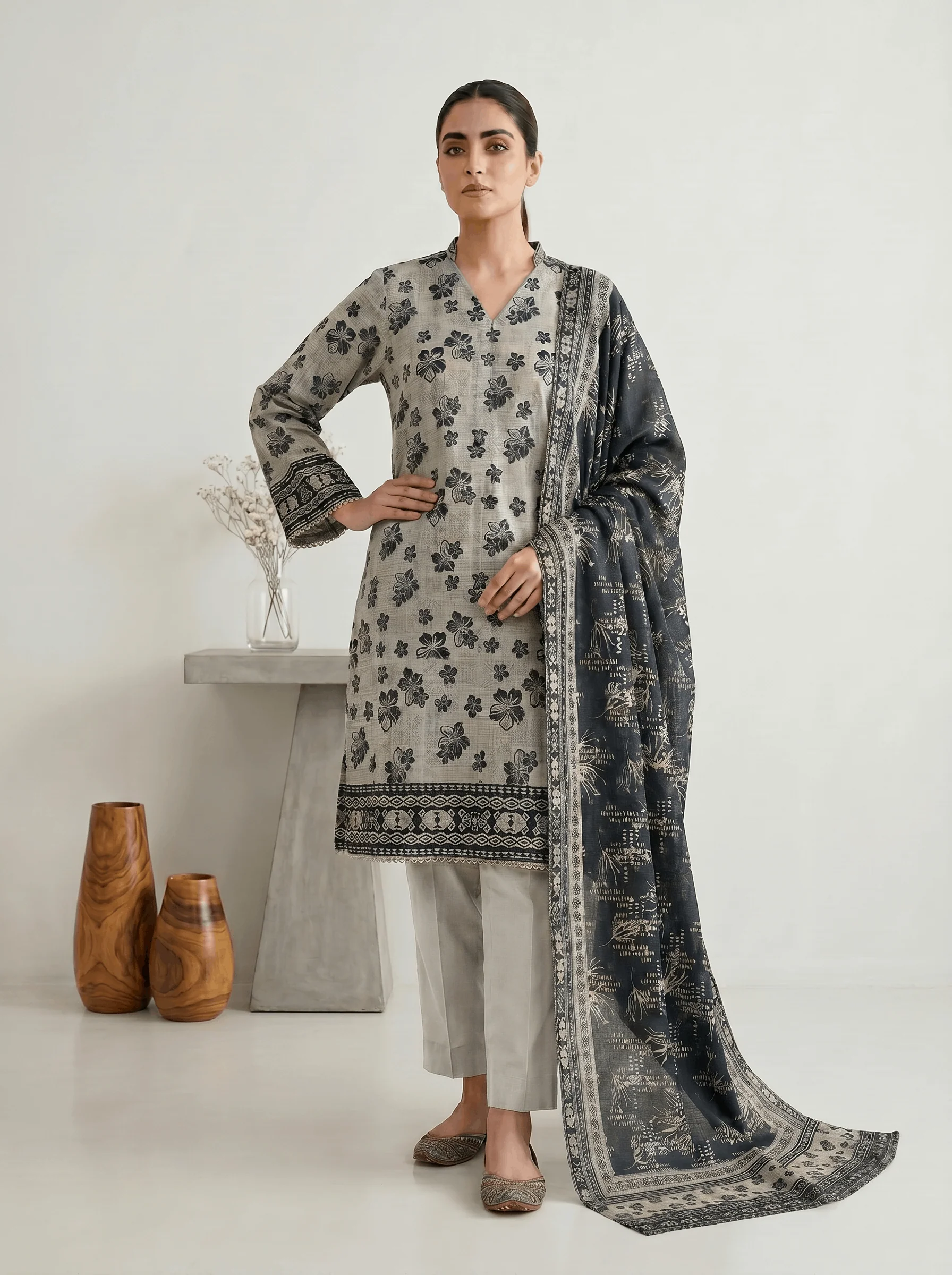 RTW EMBROIDERED